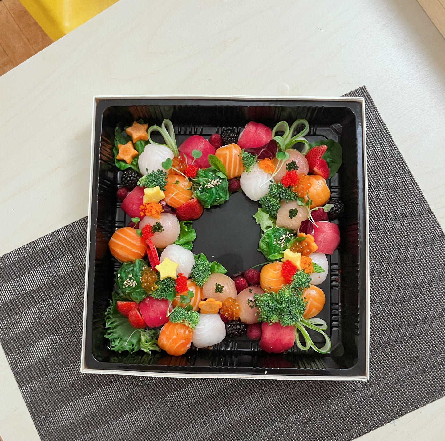 Christmas Wreath Sushi Platter - Yayoi Sushi